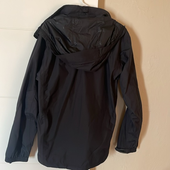 Marmot outer shell, no liner - Picture 3 of 3